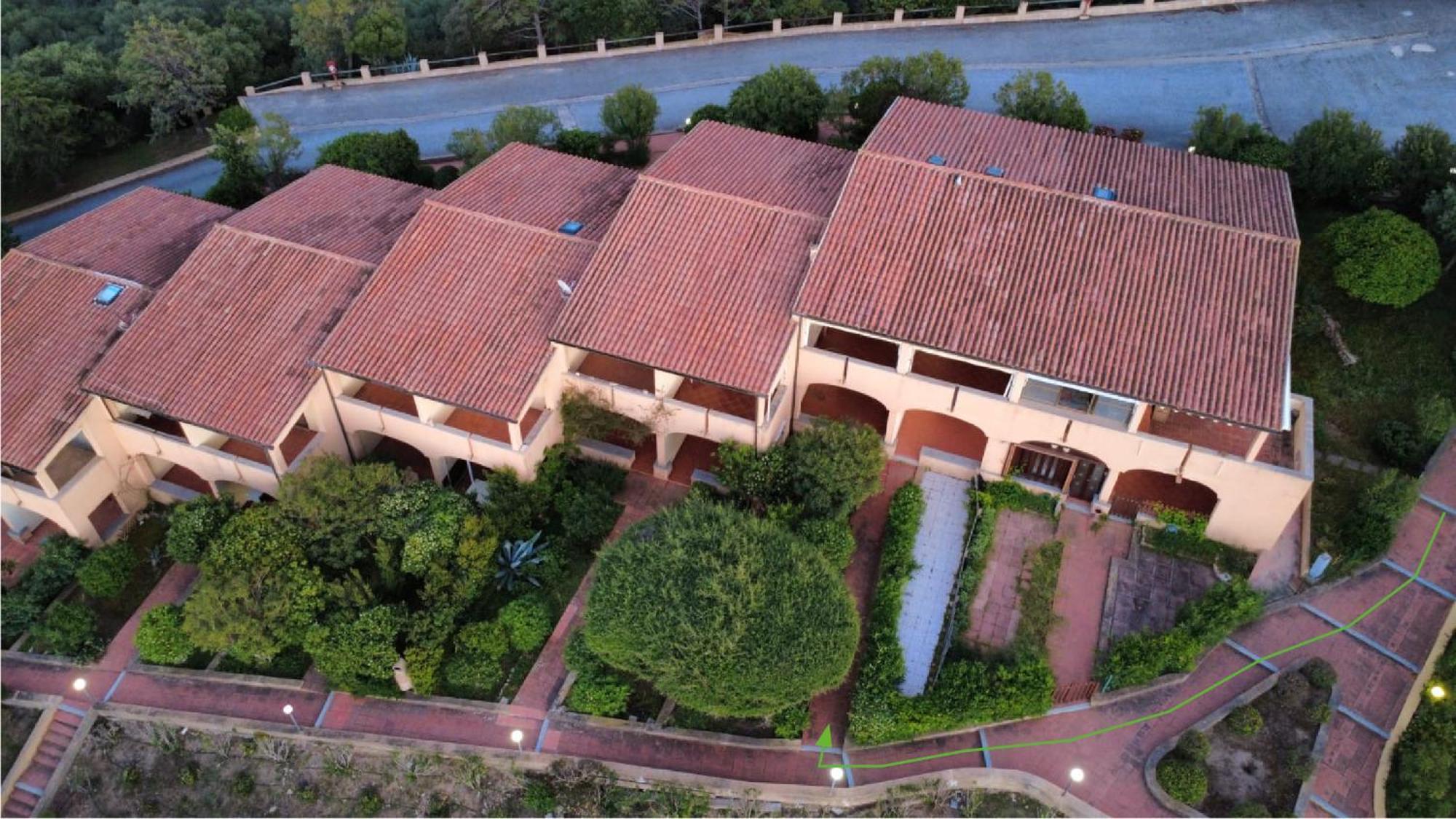 Meraviglioso Appartamento Panoramico In Residence Isola Rossa Cascabraga Exterior foto